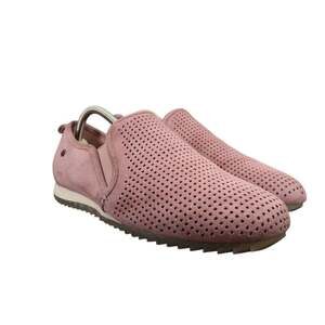 Bearpaw Shoes Womens 9 Sneakers Slip On Suede Valencia Casual Lifestyle Pink